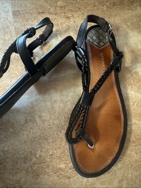 Like New - Sperry Black Braided Leather T-Strap Sandals